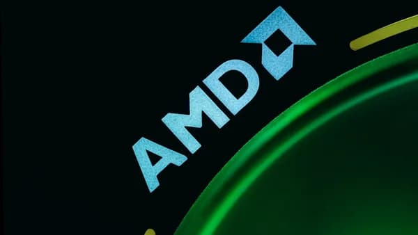 black and green lenovo logo