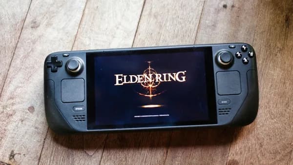 Elden ring is displayed on a handheld console.