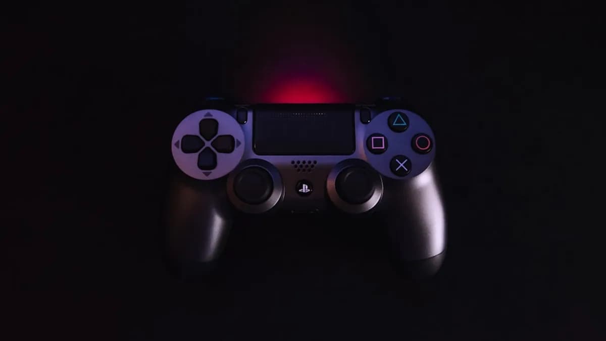 black Sony PS4 dualshock controller