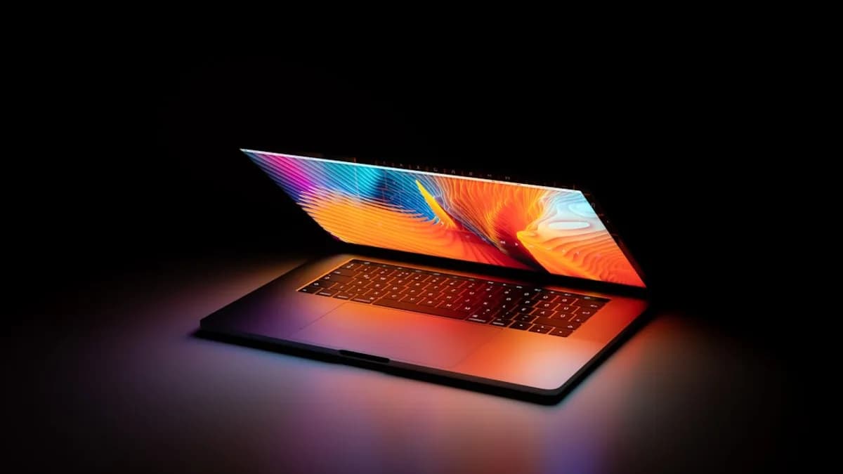 turned-on laptop