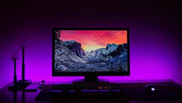 shallow focus photo of black flat screen computer monitor