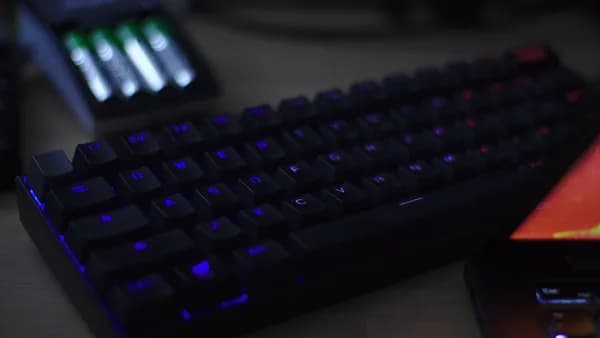 black mechanical keyboard