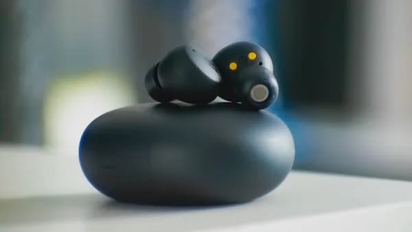 a close up of a black and white object