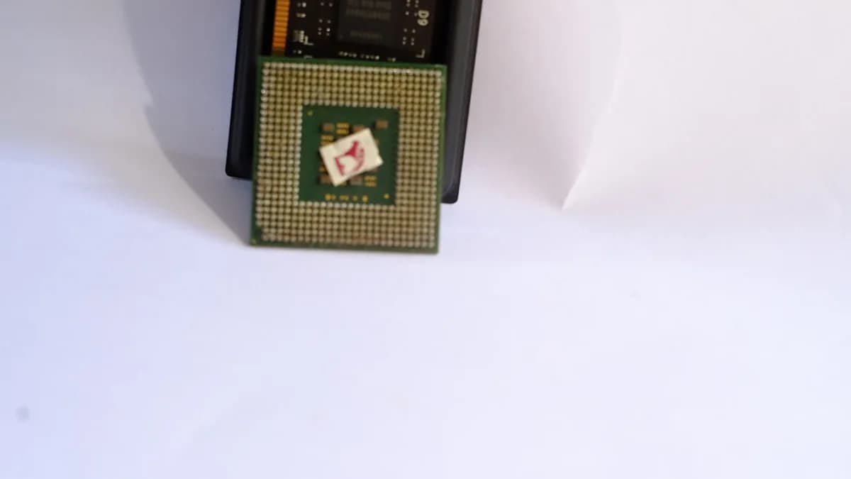 a small green box