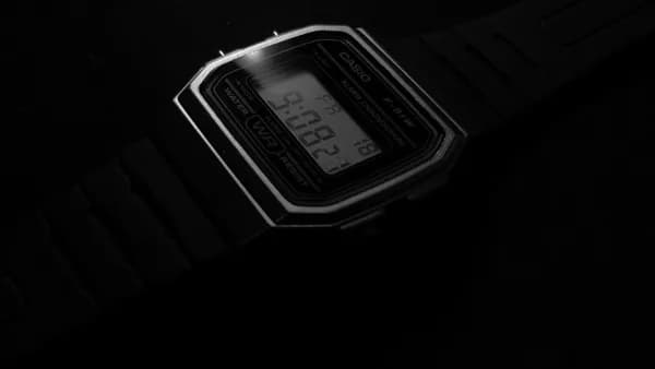 a black and white photo of a cell phone