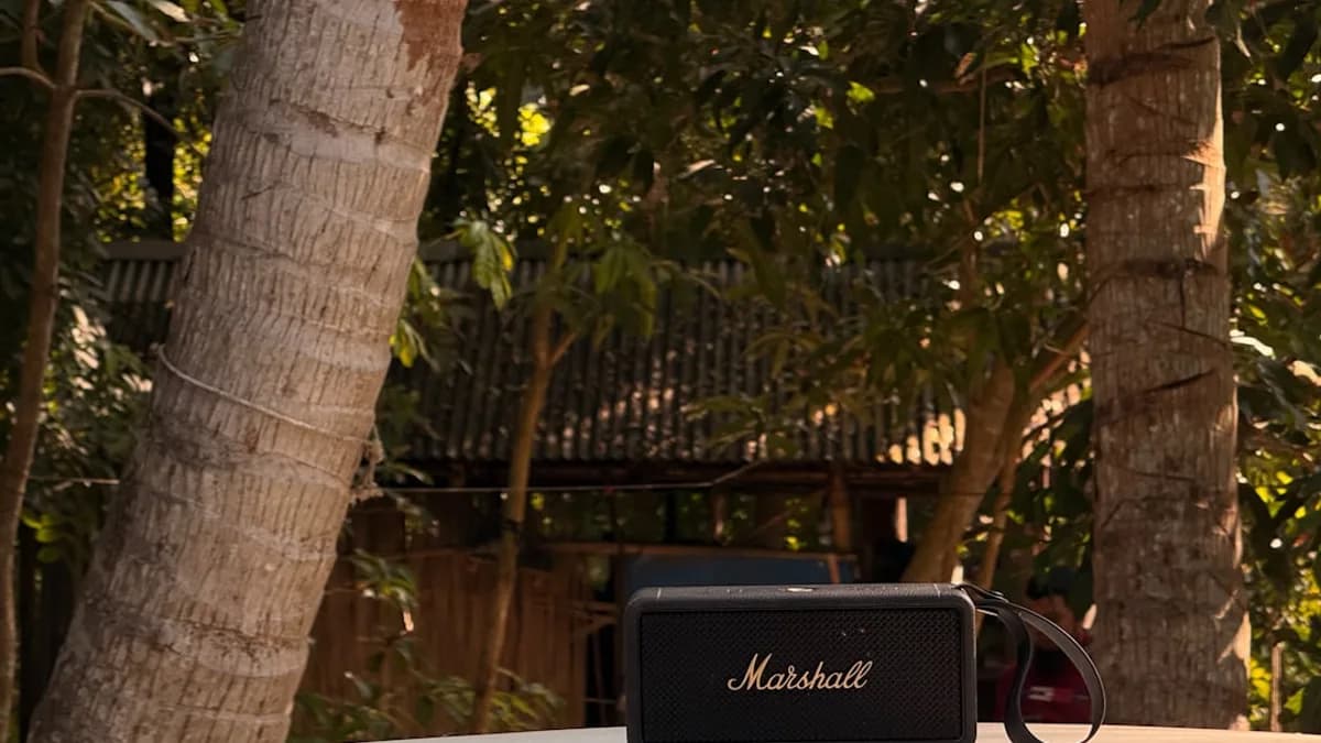 Marshall speaker and sunglasses on car roof
