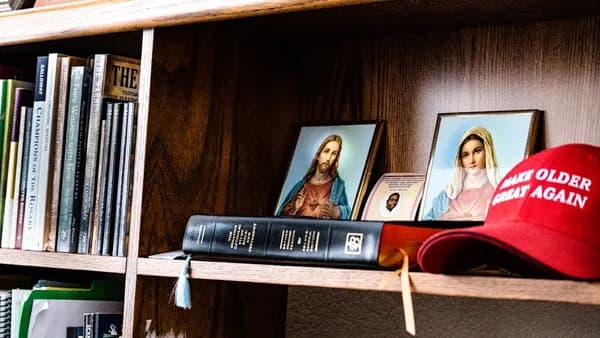 woman in white shirt photo