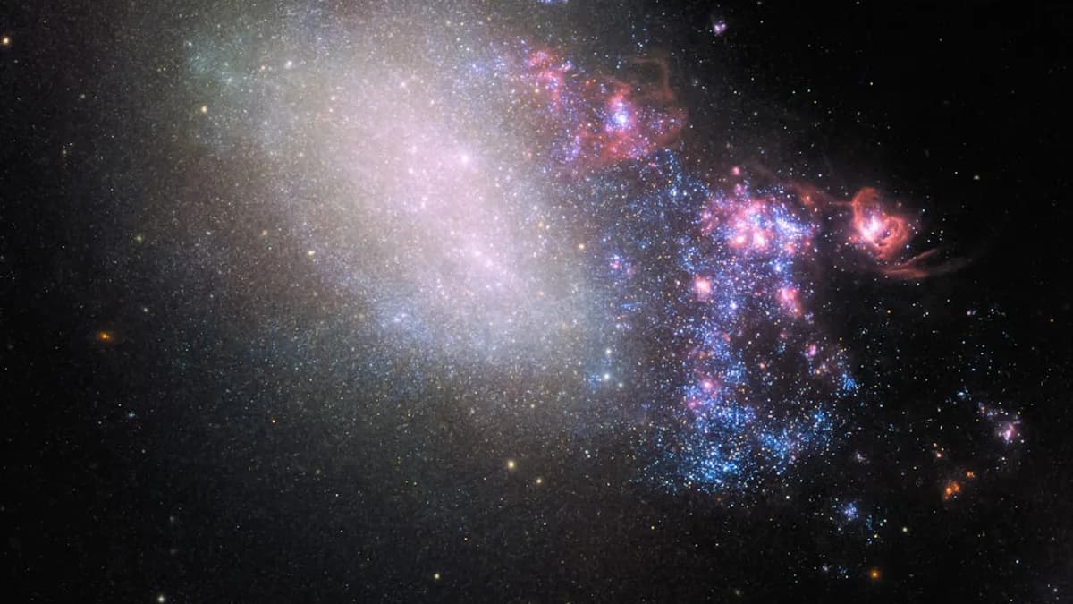 an image of a very large galaxy in the sky