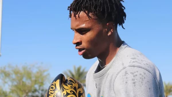 man in white crew neck shirt