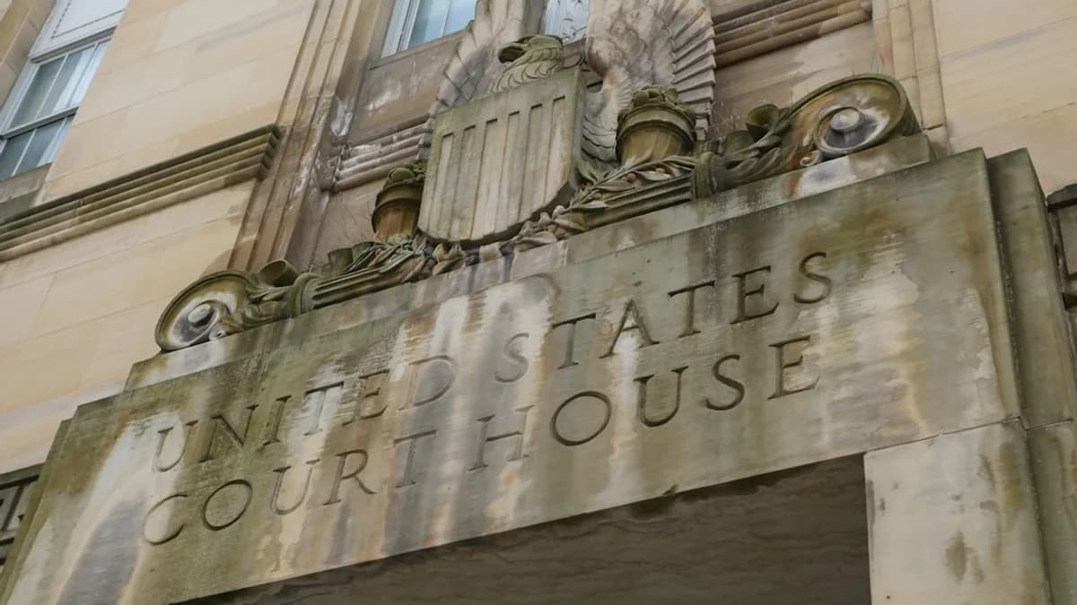 A united states courthouse building is shown.