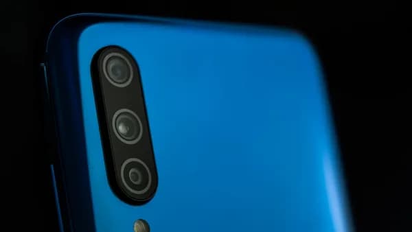 blue and black smartphone