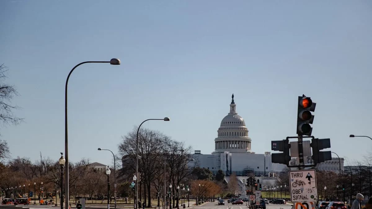 a view of the capital building from across the street