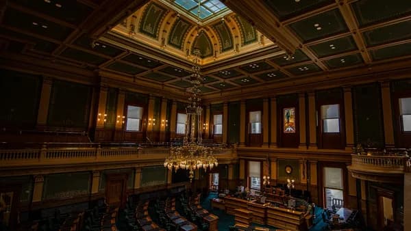 court room close-up photography