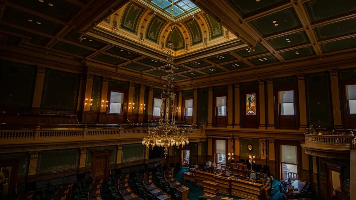 court room close-up photography