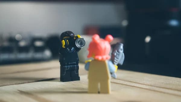 a couple of legos that are on a table