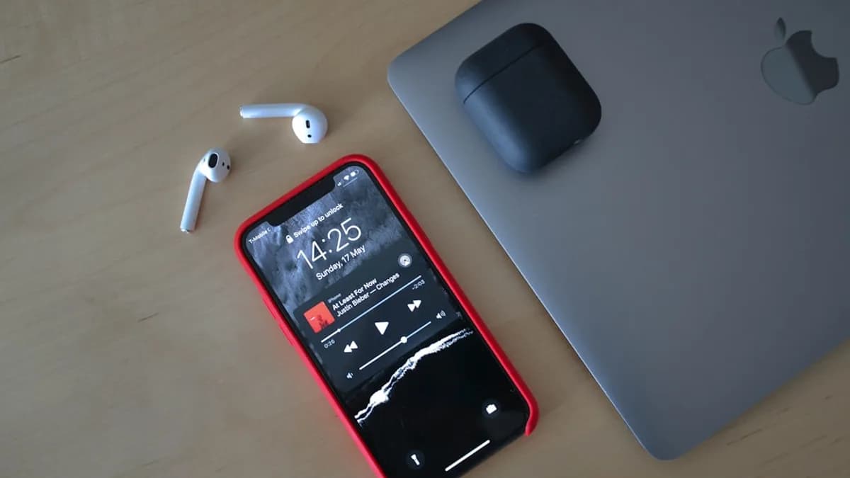 black iphone 5 on white table