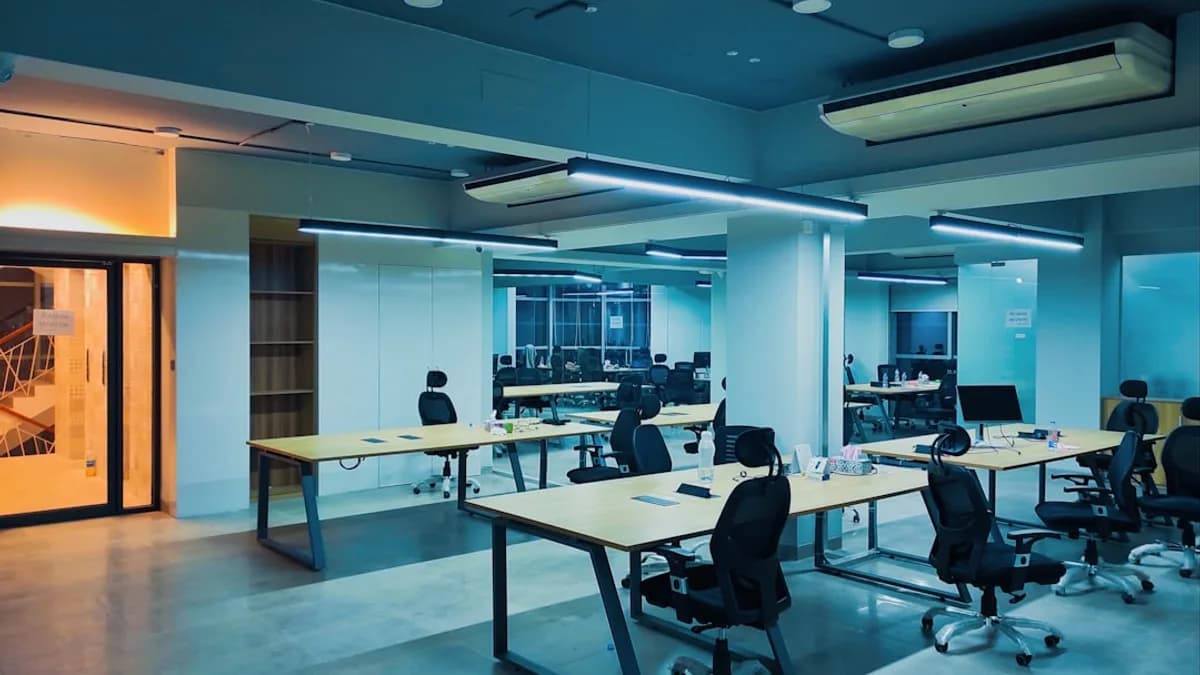 black office rolling chairs and table