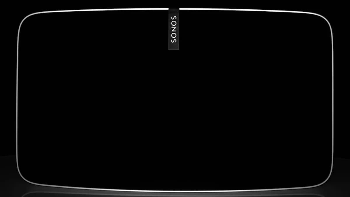 a black and white photo of an electronic device