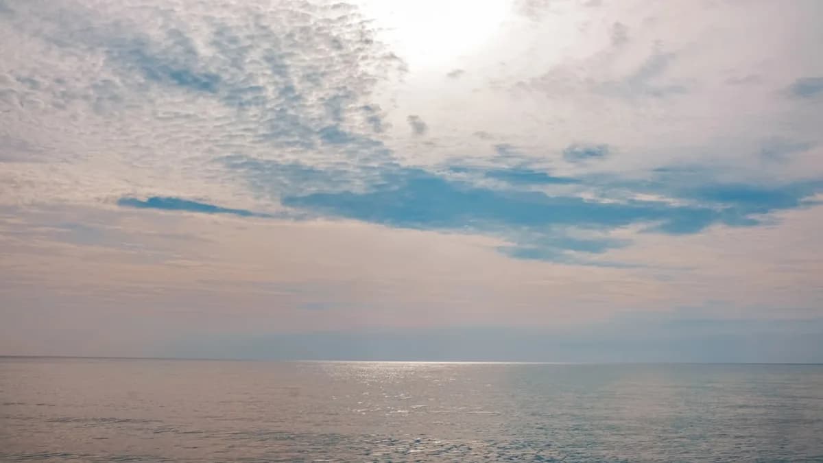 A view of the ocean from a boat