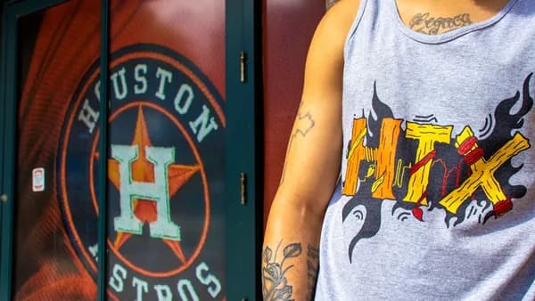 man in gray tank top