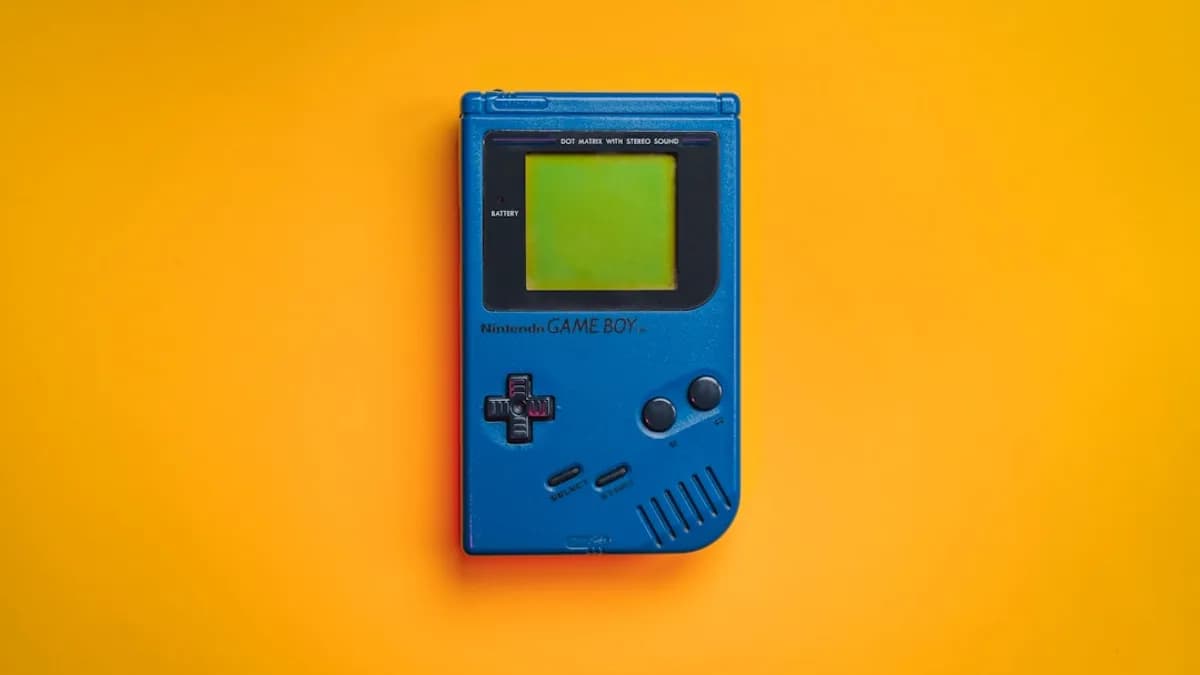 blue nintendo game boy color